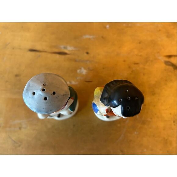 Vintage Asian Man Salt and Pepper Shakers (8559) - Picture 5 of 7